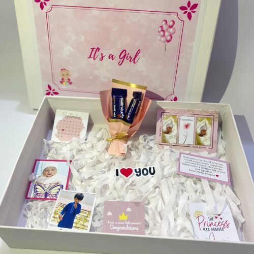 Box with Cards and Mini Bouquet